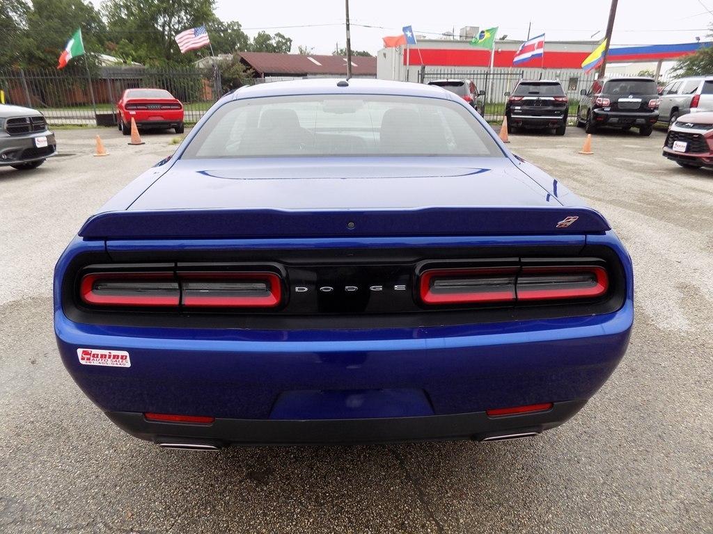 Dodge Challenger SXT AWD 2022