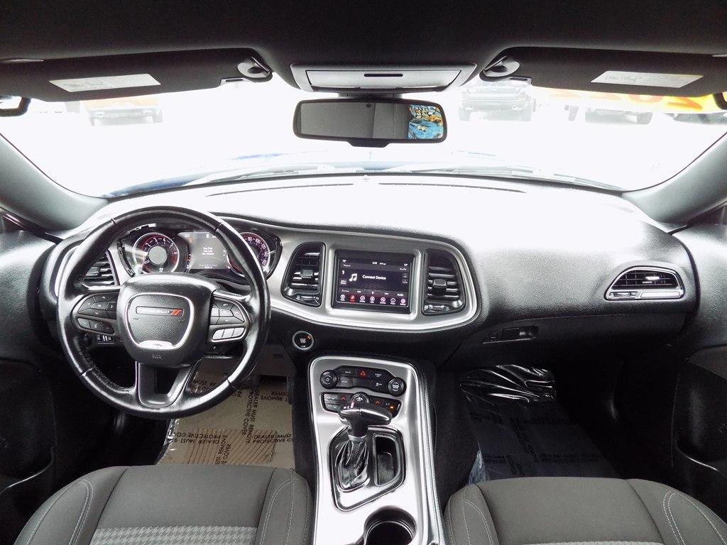 Dodge Challenger SXT AWD 2022
