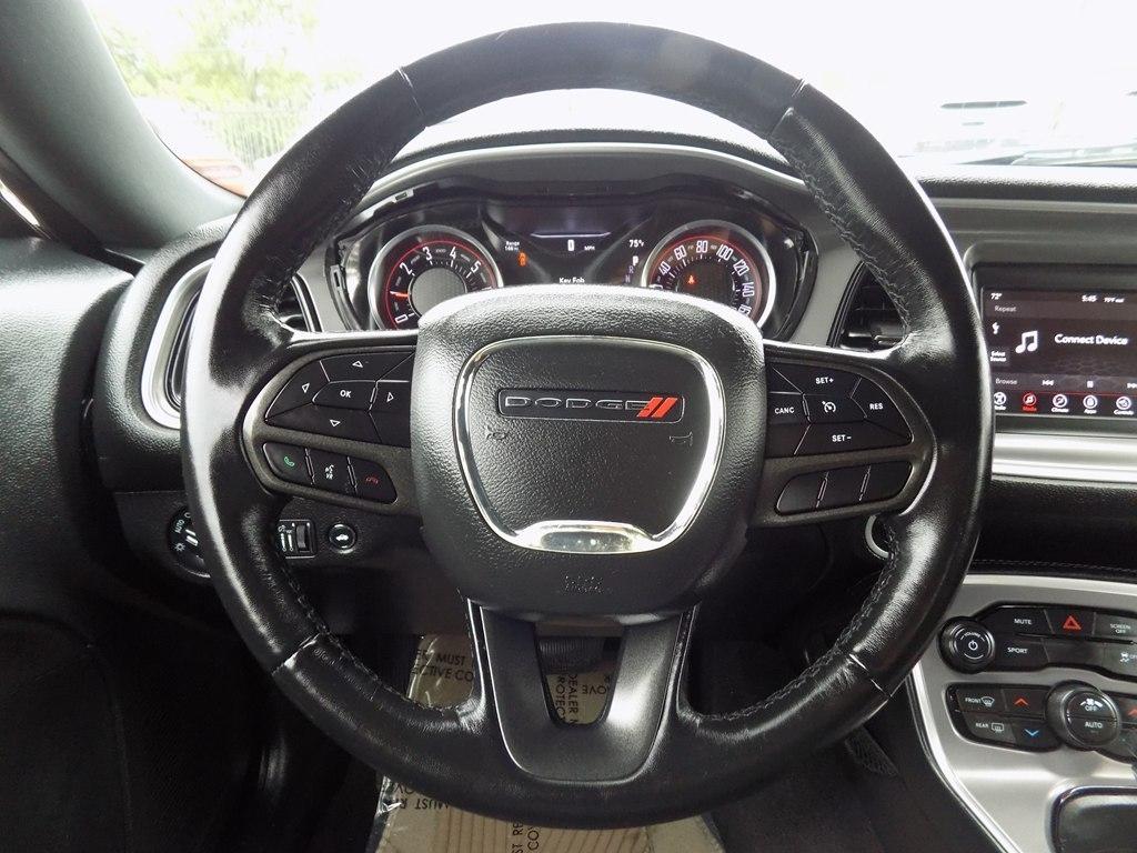 Dodge Challenger SXT AWD 2022