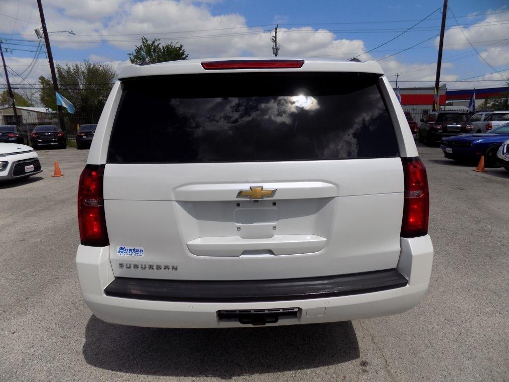 Chevrolet Suburban LT 2WD 2016