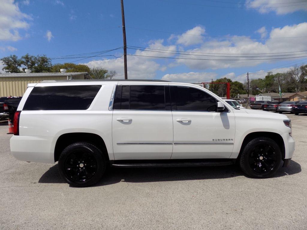 Chevrolet Suburban LT 2WD 2016