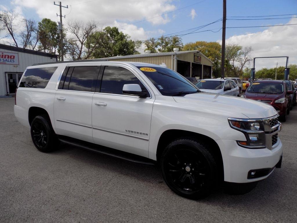 Chevrolet Suburban LT 2WD 2016