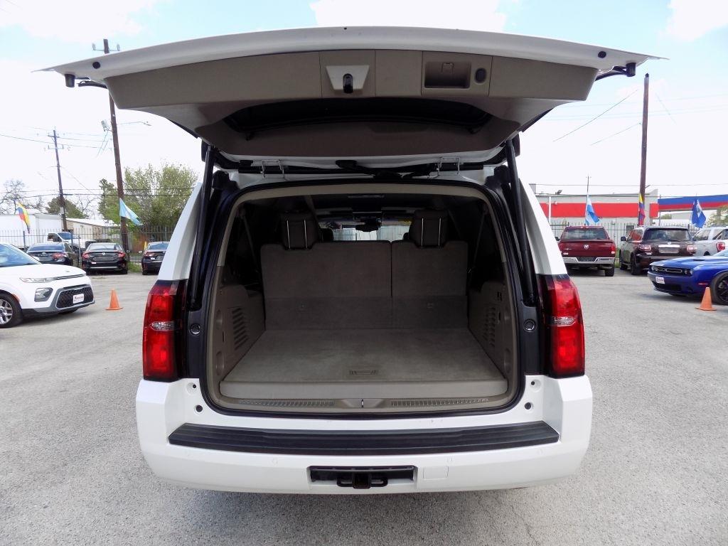 Chevrolet Suburban LT 2WD 2016