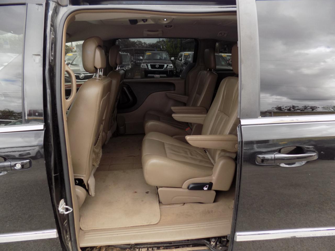 Chrysler Town & Country Touring 2016