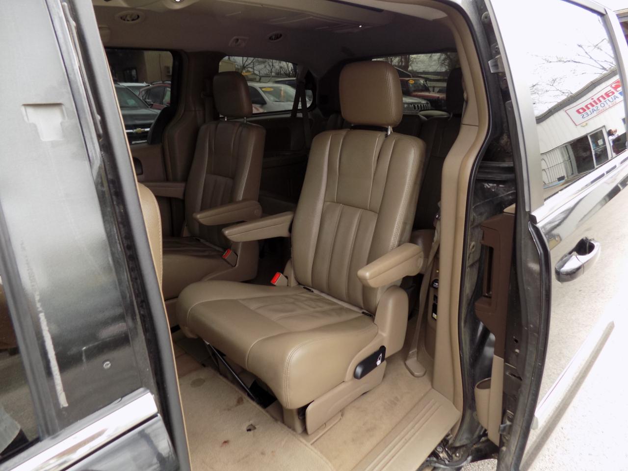 Chrysler Town & Country Touring 2016