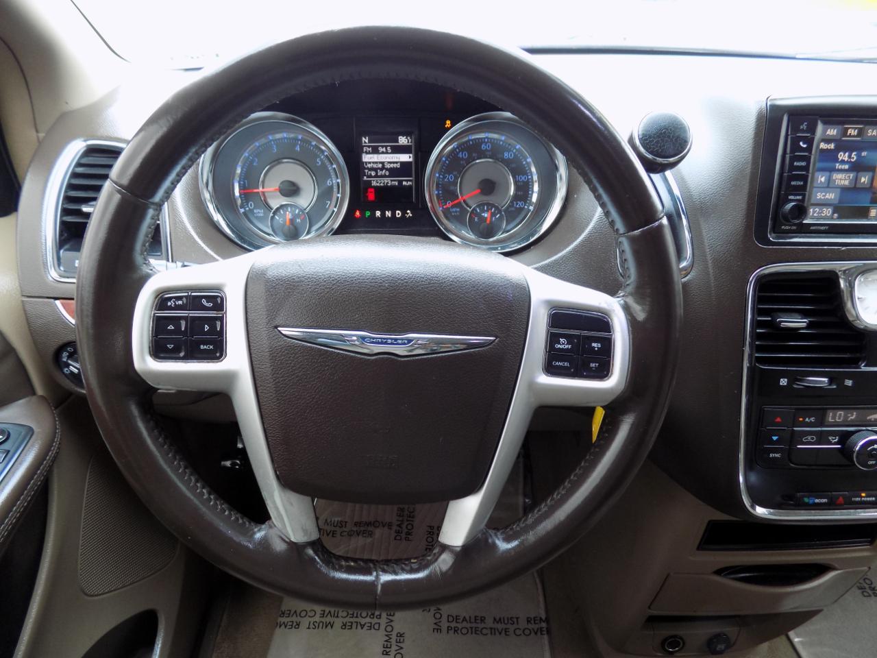 Chrysler Town & Country Touring 2016