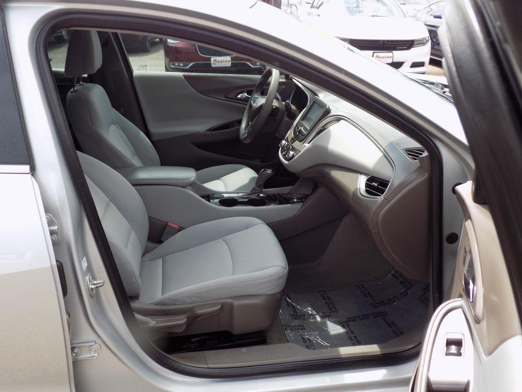 Chevrolet Malibu LS 2017