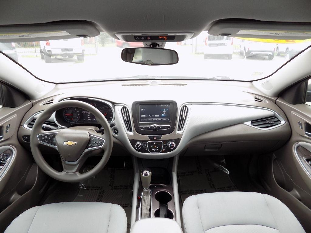 Chevrolet Malibu LS 2017