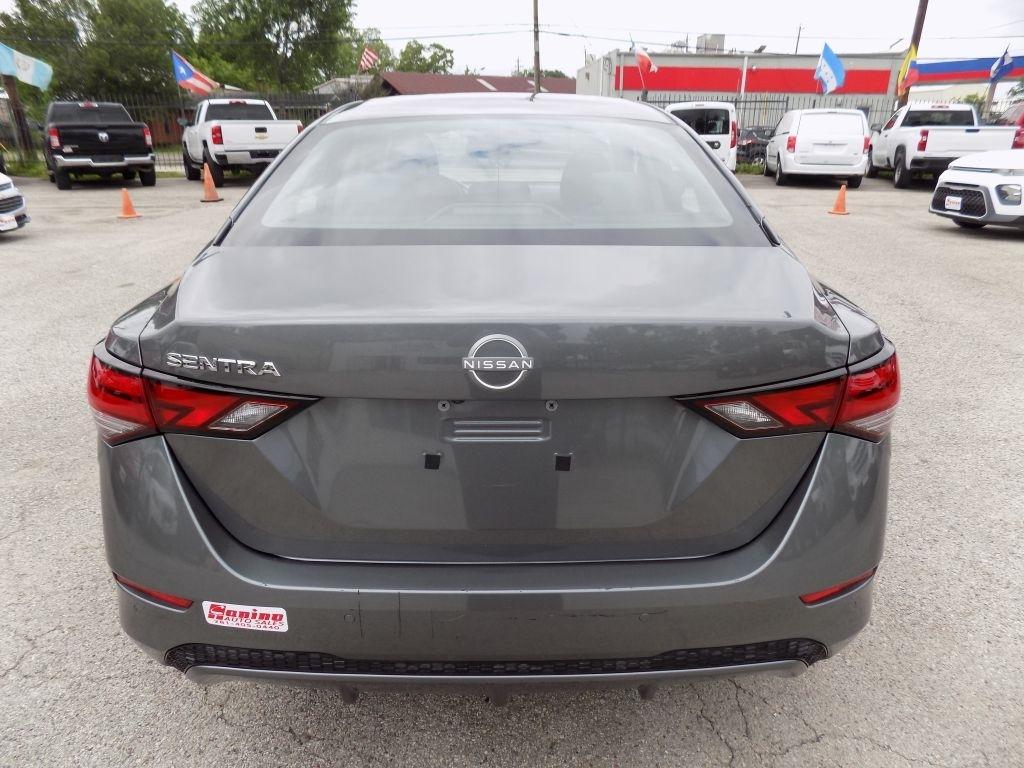 Nissan Sentra S 2024