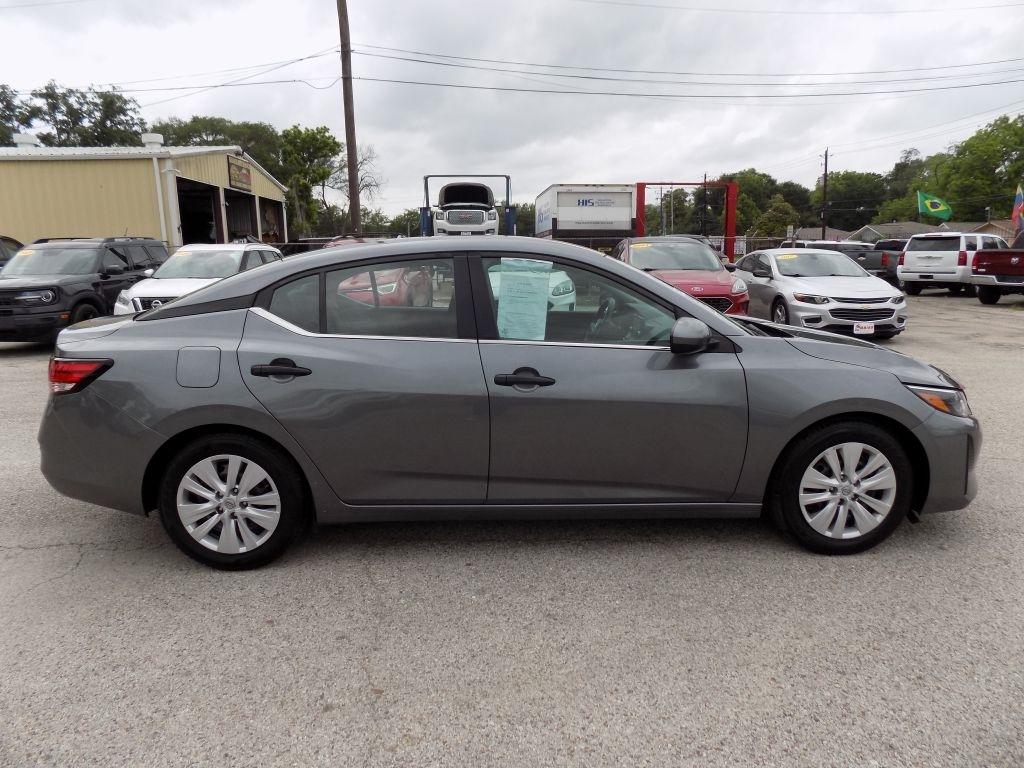 Nissan Sentra S 2024