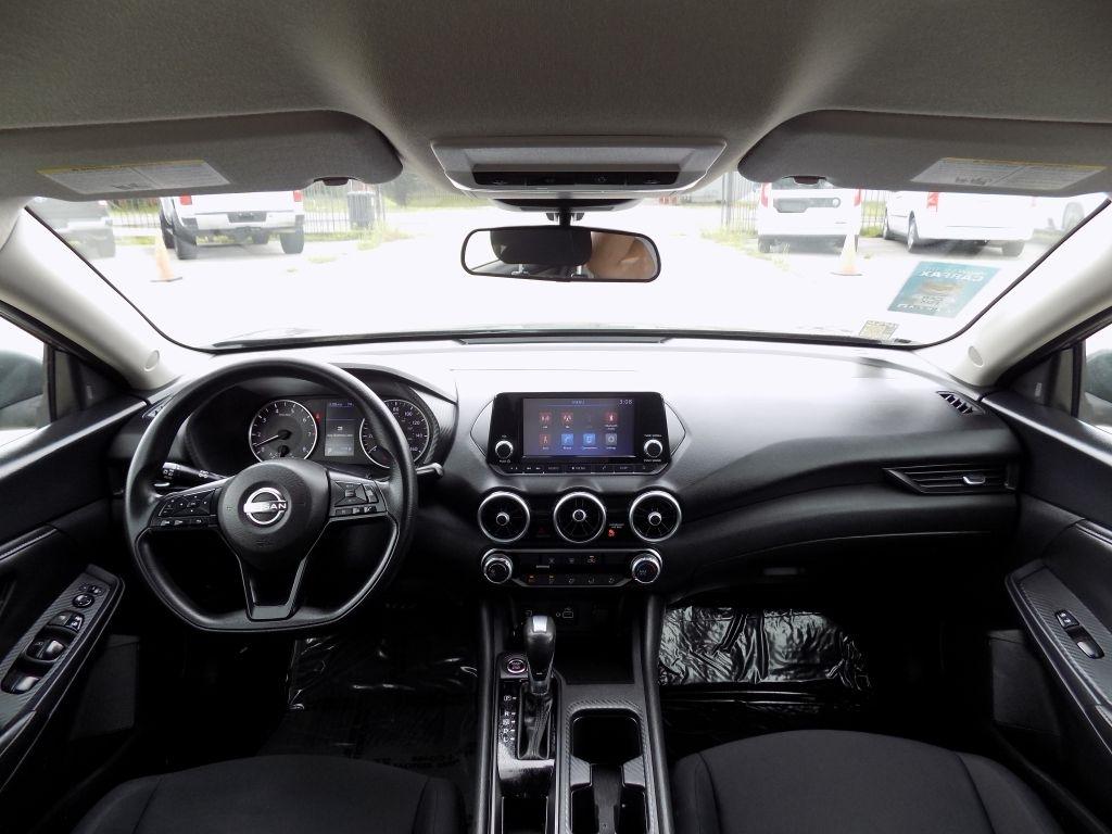 Nissan Sentra S 2024