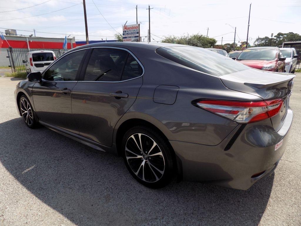 Toyota Camry L 2018
