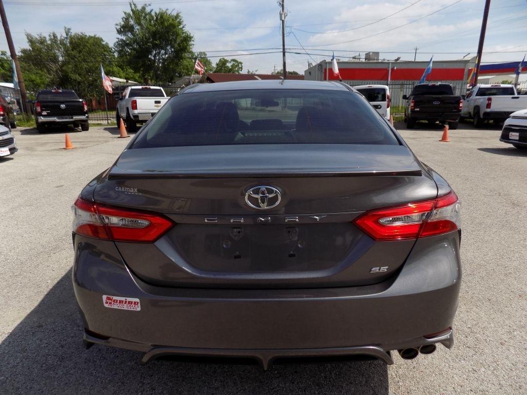 Toyota Camry L 2018
