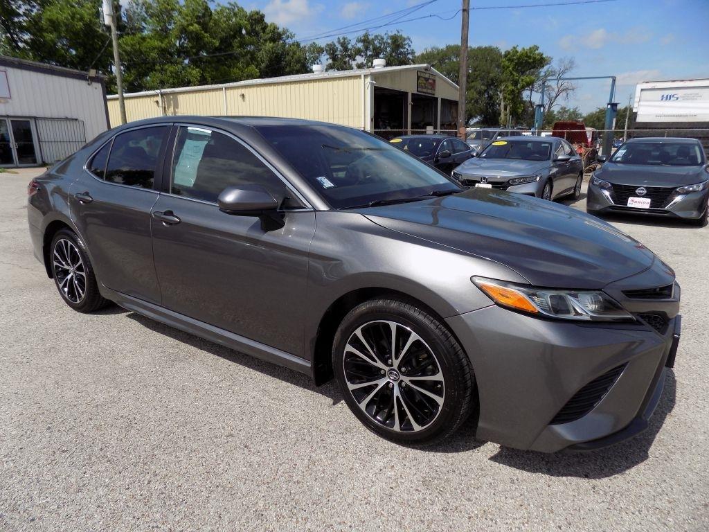 Toyota Camry L 2018