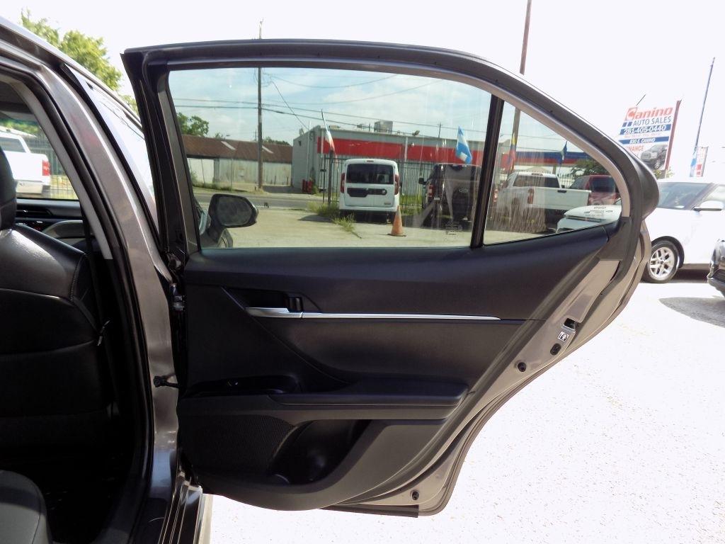 Toyota Camry L 2018