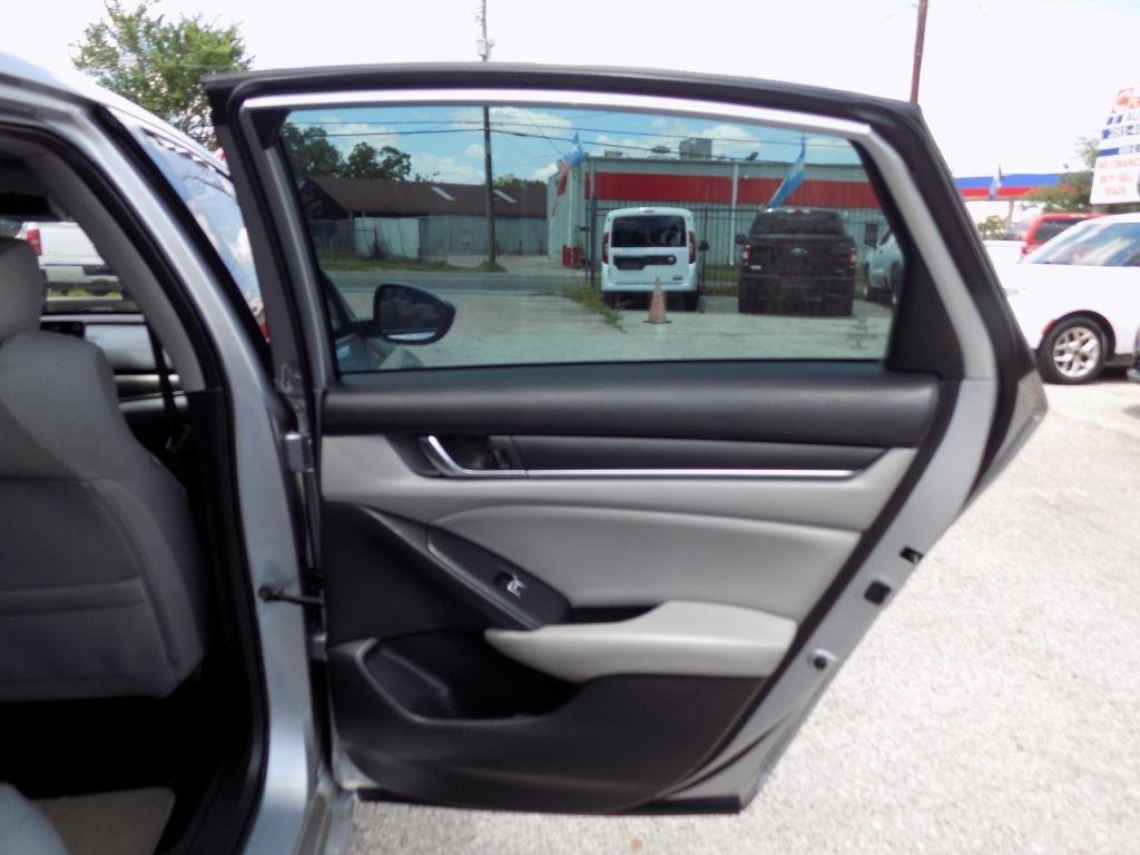 Honda Accord LX CVT 2018
