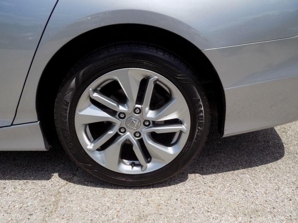 Honda Accord LX CVT 2018