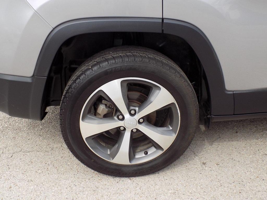 Jeep Cherokee Limited FWD 2020