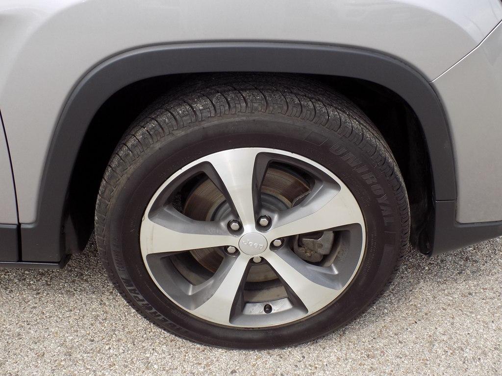 Jeep Cherokee Limited FWD 2020