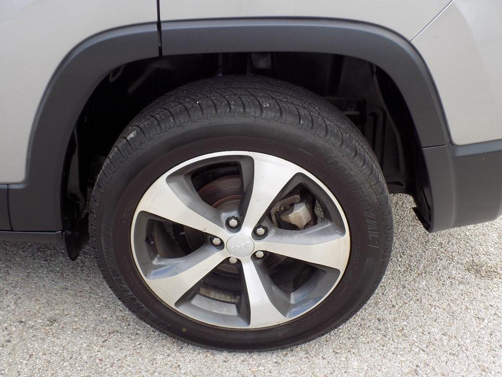 Jeep Cherokee Limited FWD 2020