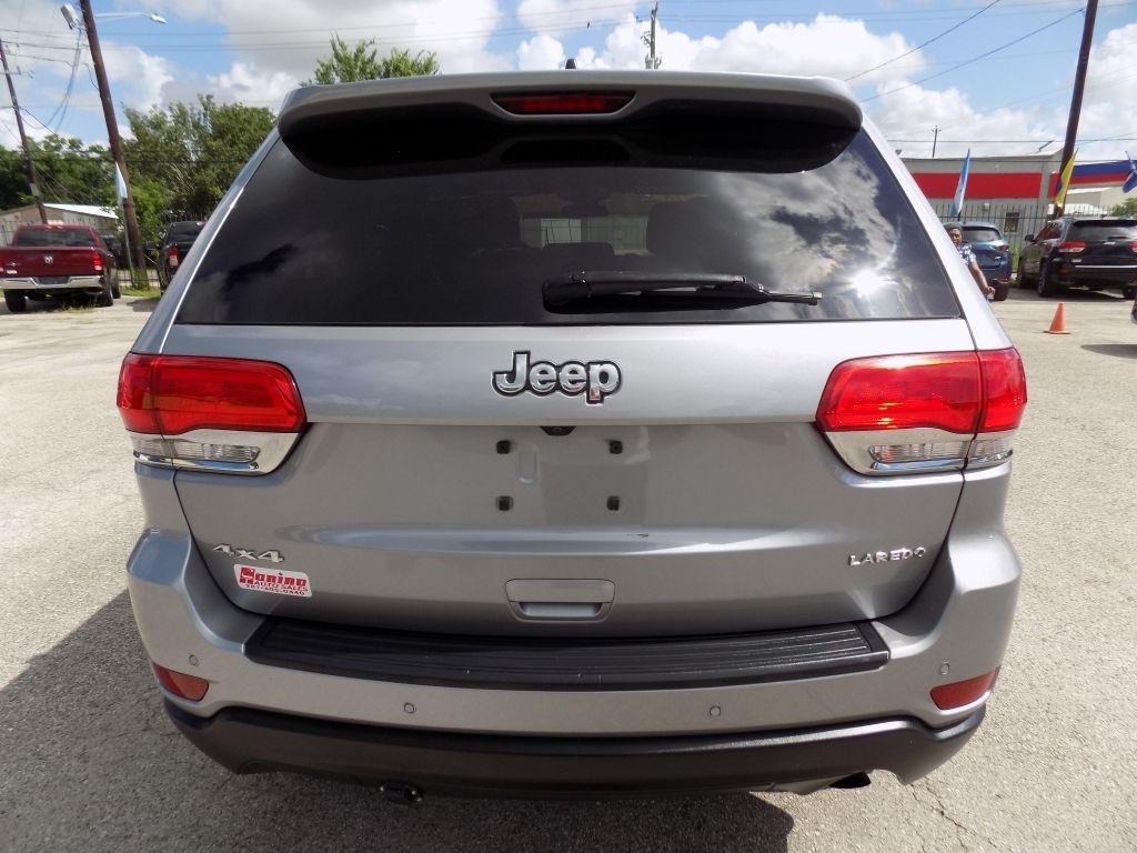 Jeep Grand Cherokee Laredo 4WD 2018