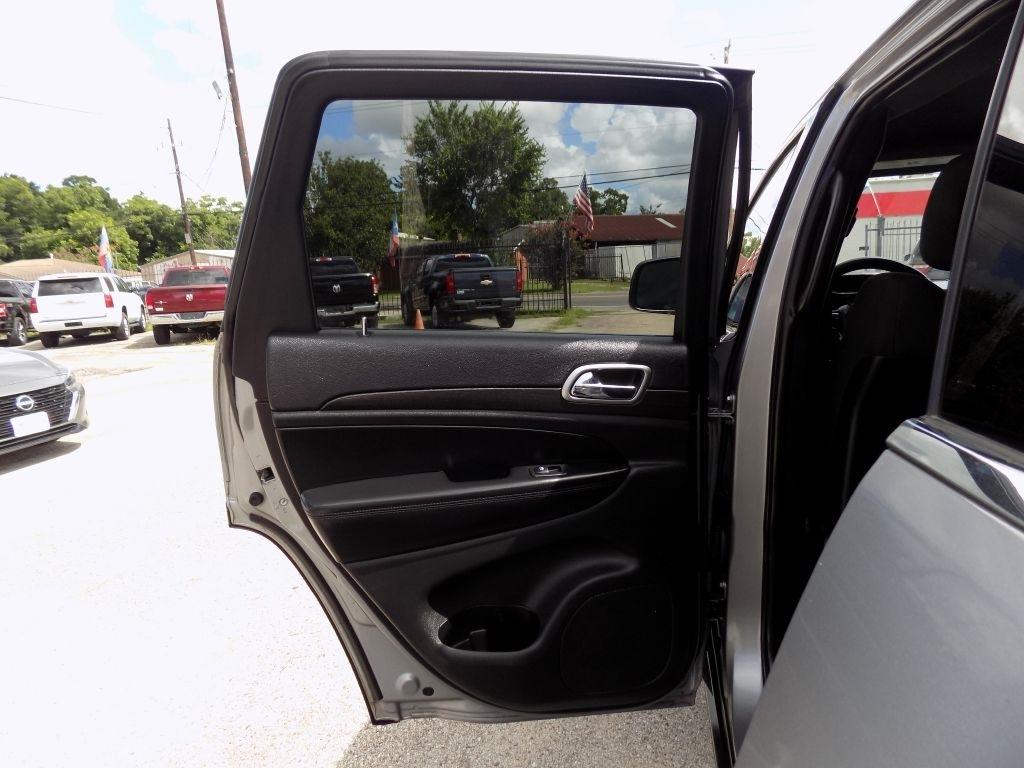 Jeep Grand Cherokee Laredo 4WD 2018