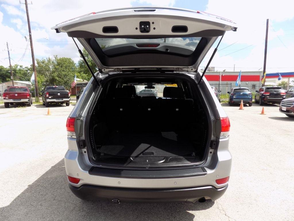 Jeep Grand Cherokee Laredo 4WD 2018