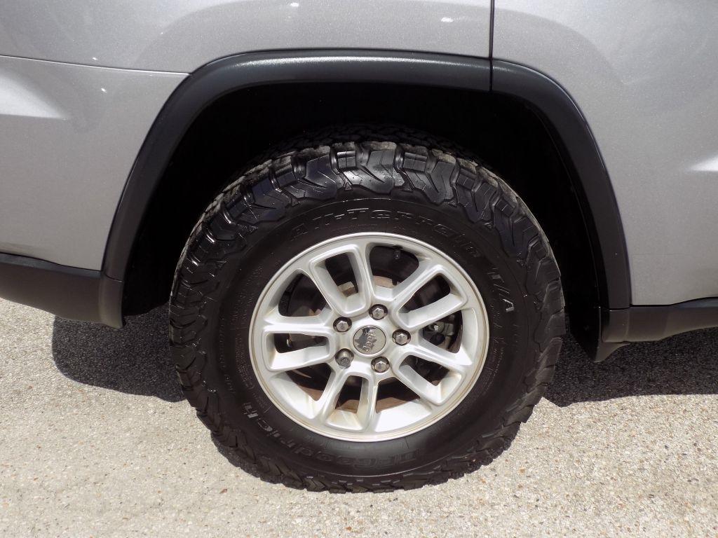 Jeep Grand Cherokee Laredo 4WD 2018