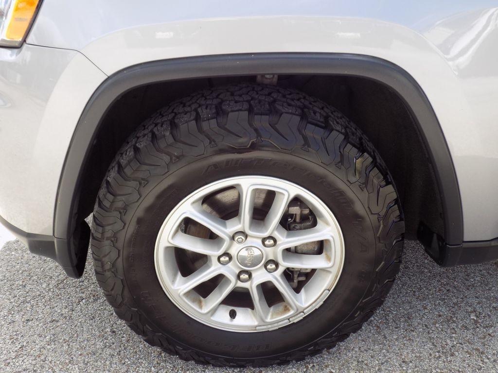 Jeep Grand Cherokee Laredo 4WD 2018
