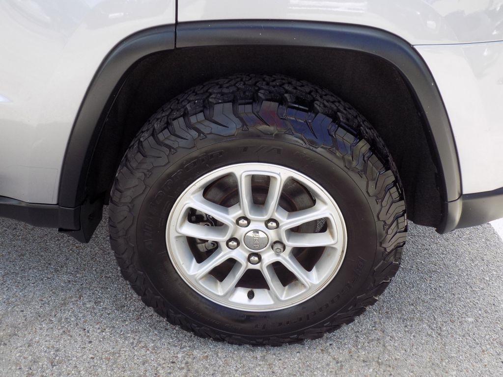 Jeep Grand Cherokee Laredo 4WD 2018