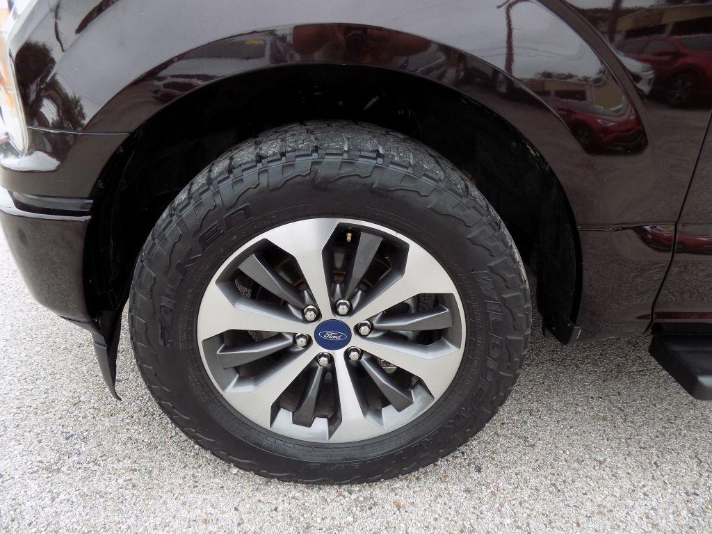 Ford F-150 XL SuperCrew 5.5-ft. Bed 2WD 2020