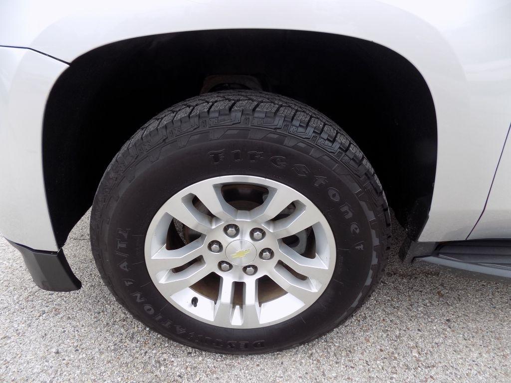Chevrolet Suburban LT 2WD 2016