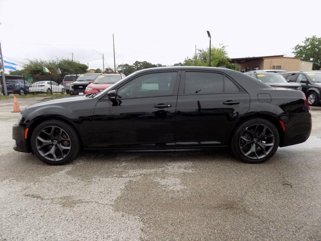 Chrysler 300 Touring 2021