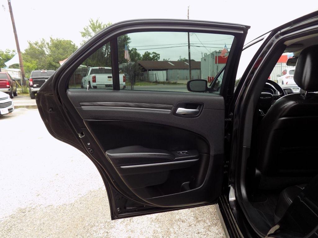 Chrysler 300 Touring 2021
