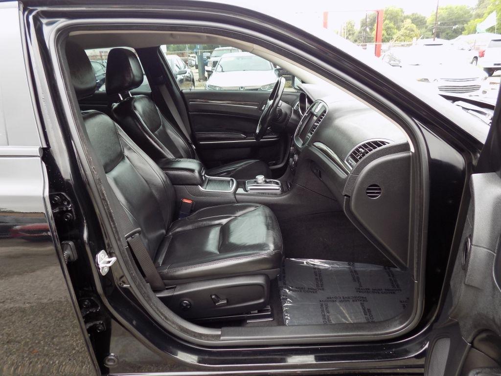 Chrysler 300 Touring 2021