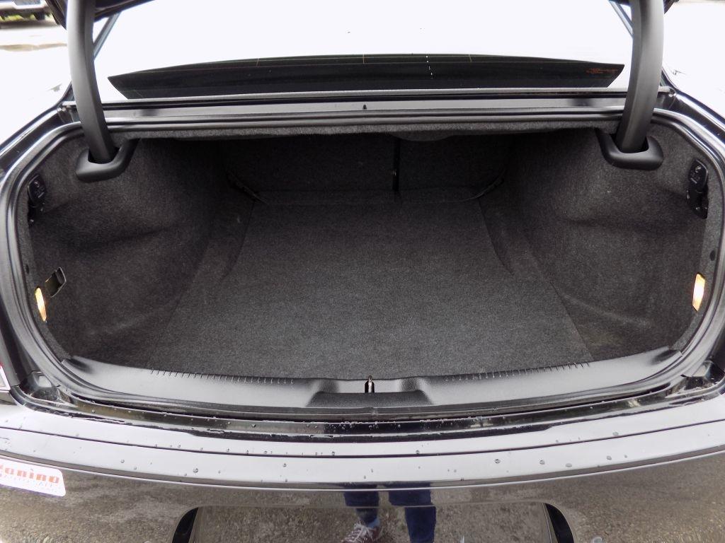 Chrysler 300 Touring 2021