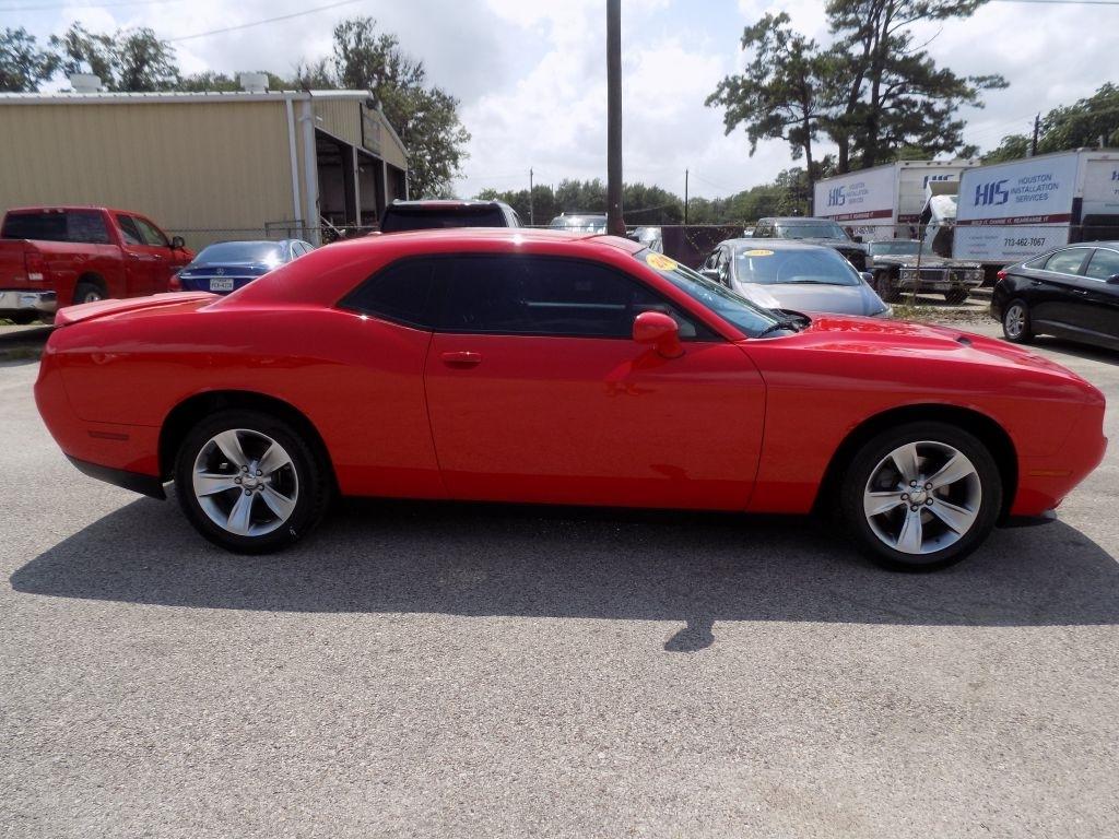 Dodge Challenger SXT 2019