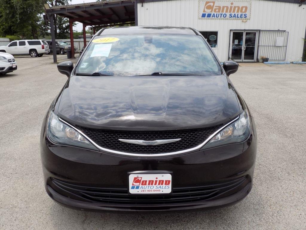 Chrysler Pacifica LX 2017