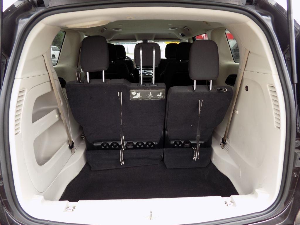 Chrysler Pacifica LX 2017