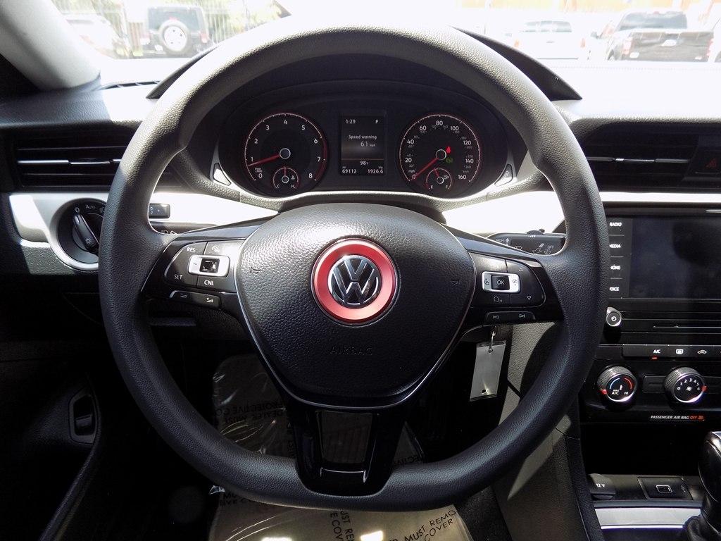 Volkswagen Passat S 2020
