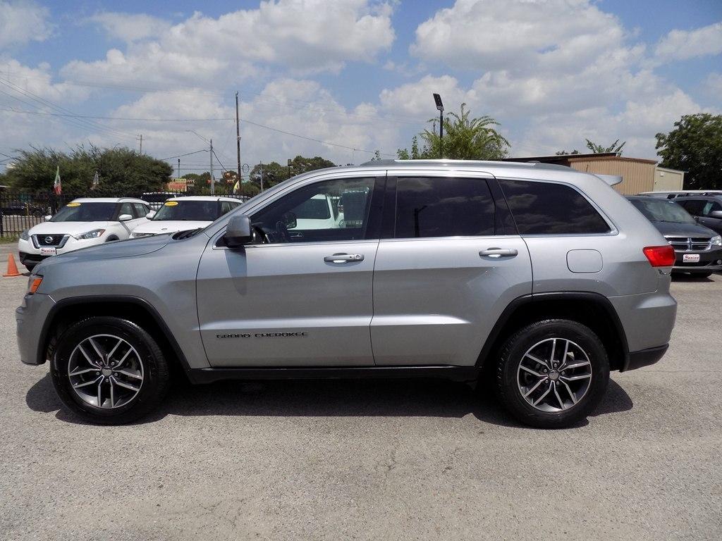Jeep Grand Cherokee Laredo 2WD 2018