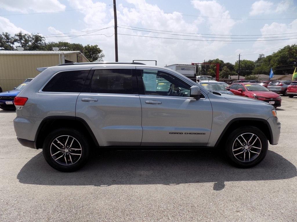Jeep Grand Cherokee Laredo 2WD 2018