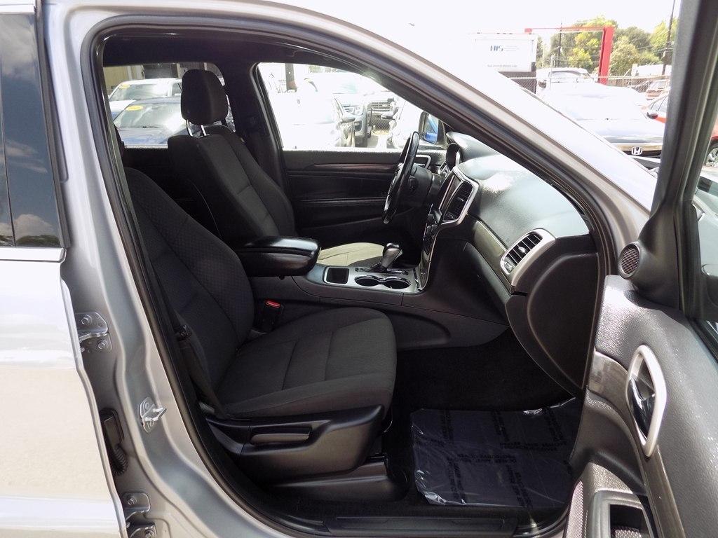 Jeep Grand Cherokee Laredo 2WD 2018