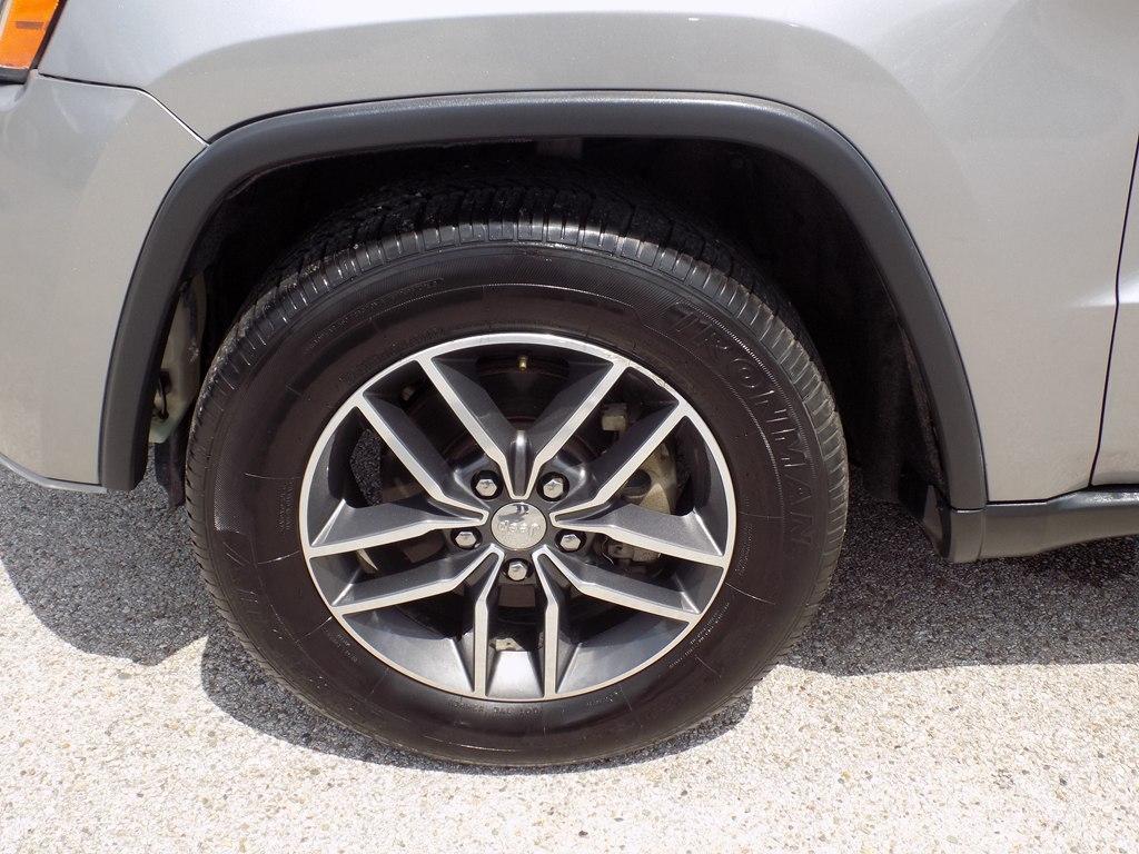 Jeep Grand Cherokee Laredo 2WD 2018