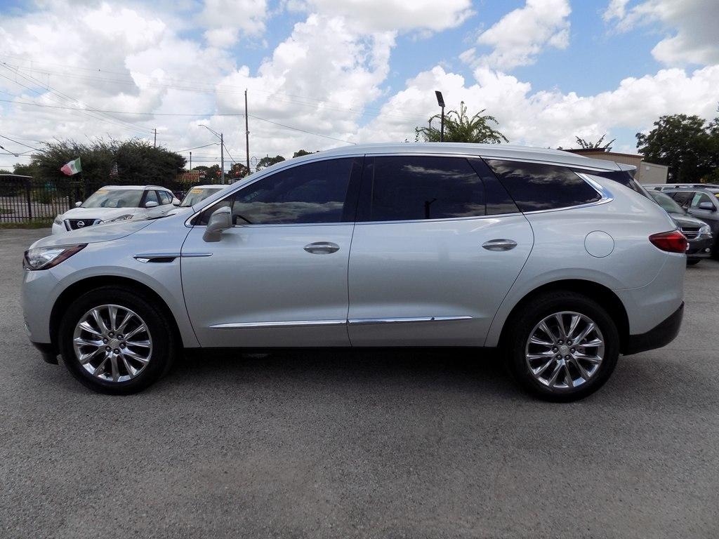 Buick Enclave Essence FWD 2020