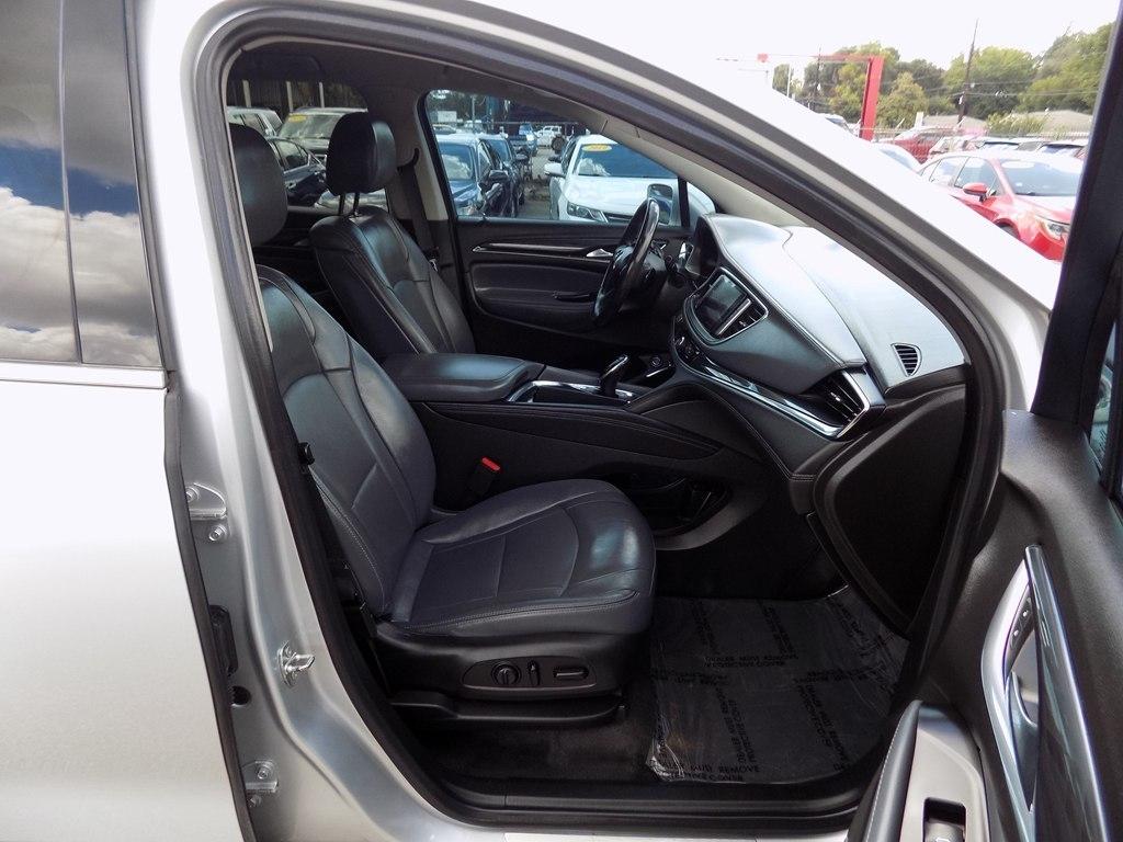 Buick Enclave Essence FWD 2020