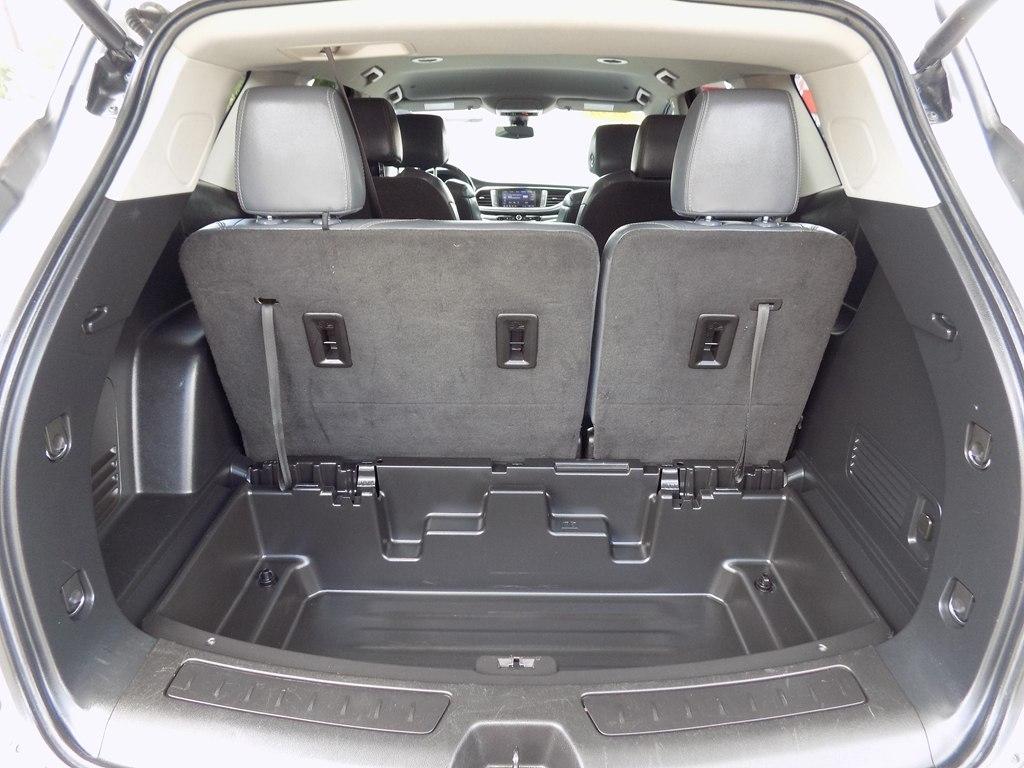 Buick Enclave Essence FWD 2020