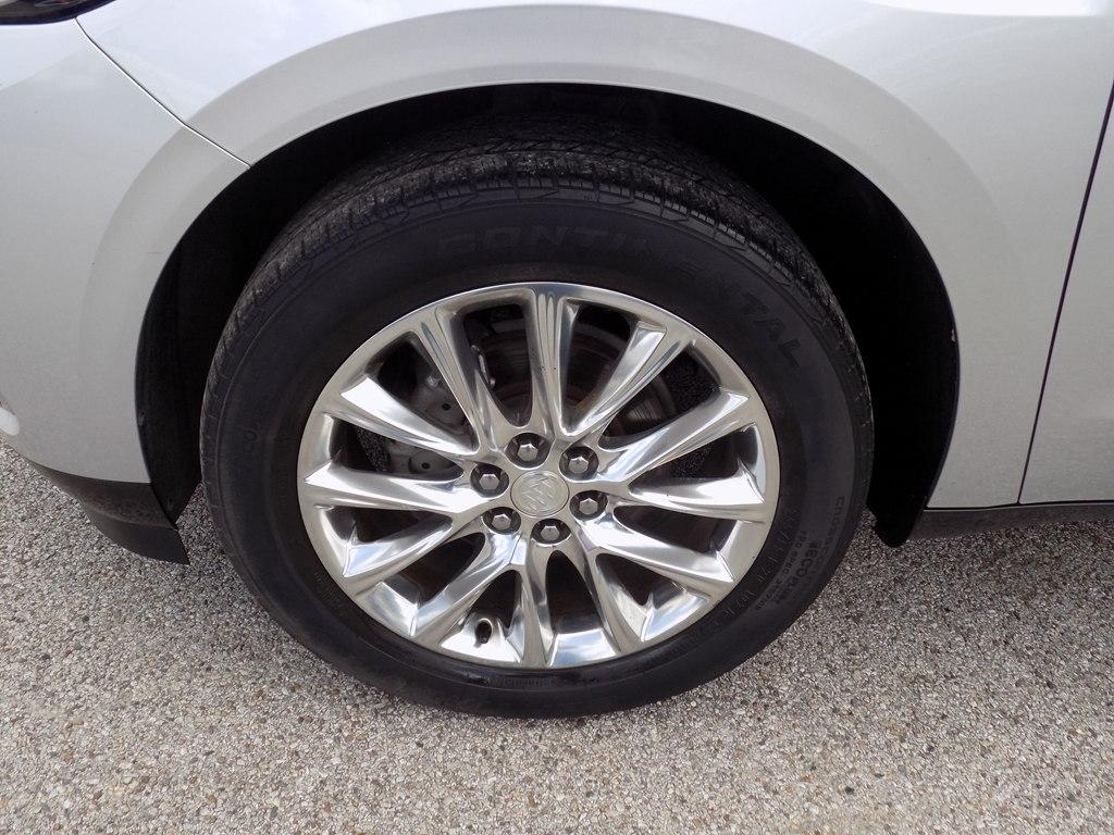 Buick Enclave Essence FWD 2020