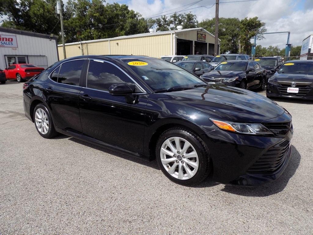 Toyota Camry LE 2020