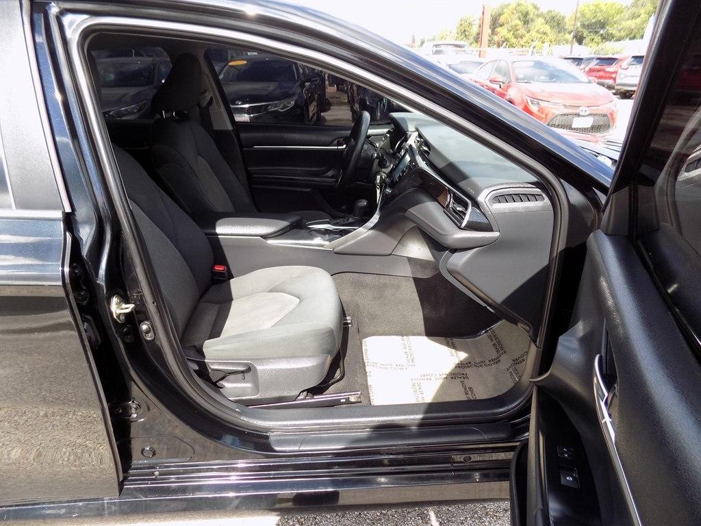 Toyota Camry LE 2020